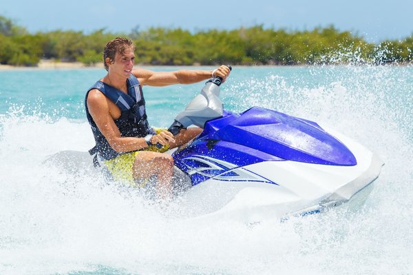 Comment s'habiller pour faire du jetski ?